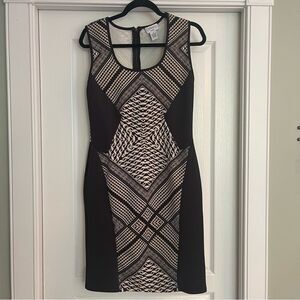Carmen Marc Valvo Black and Cream Geometric Stretchy Dress